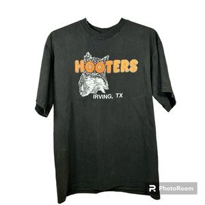 Hooters T-shirt Vintage Men’s Single Stitch Irving Texas 80s 90s No Tag L/XL